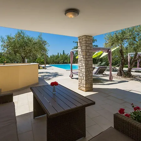 Helles Nur 250 Meter Zum Mit Meerblick, Pool, Grill, Waschmaschine Apartment